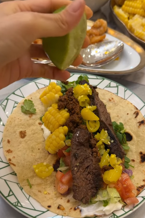 =照片:朴贤善在SNS上写道。