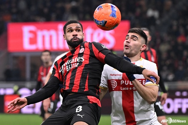 Ruben Loftus-Cheek (left). /AFPBBNews=News1