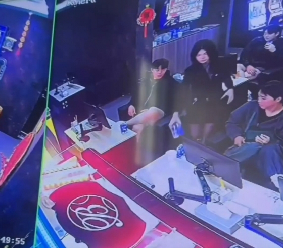 CCTV footage showing Lotte players released through the online community. /Photo = Online community