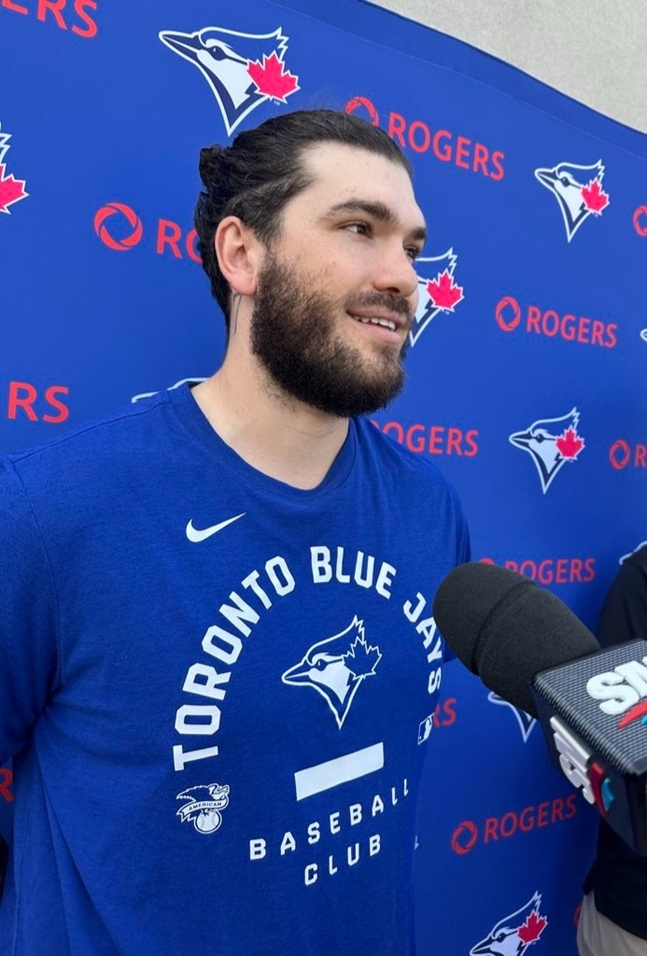 Cody Ponce, who is interviewing Toronto's local media. /Photo = Announcer Hazel Mae SNS