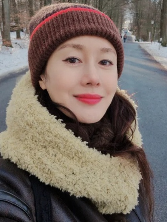 =照片=金智秀在SNS上。