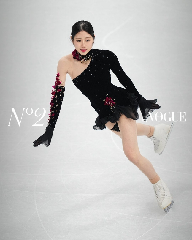 2026ミラノ·コルティナダンペッツォ冬季五輪フィギュアスケートフリーで演技を披露しているイ·ヘイン。 /写真=ヴォーグイタリア公式SNS