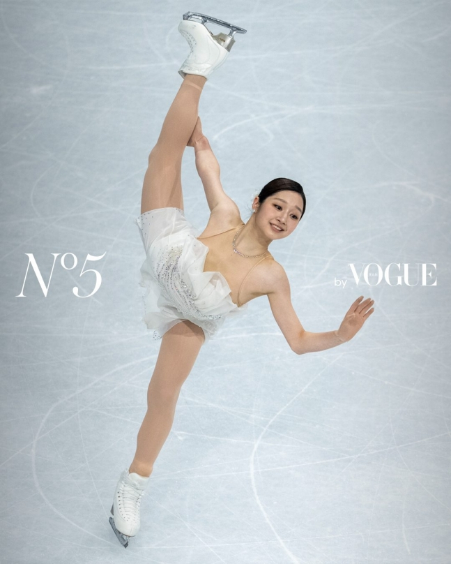 2026ミラノ·コルティナダンペッツォ冬季五輪フィギュアスケートフリーで演技を披露しているシン·ジア。 /写真=ヴォーグイタリア公式SNS