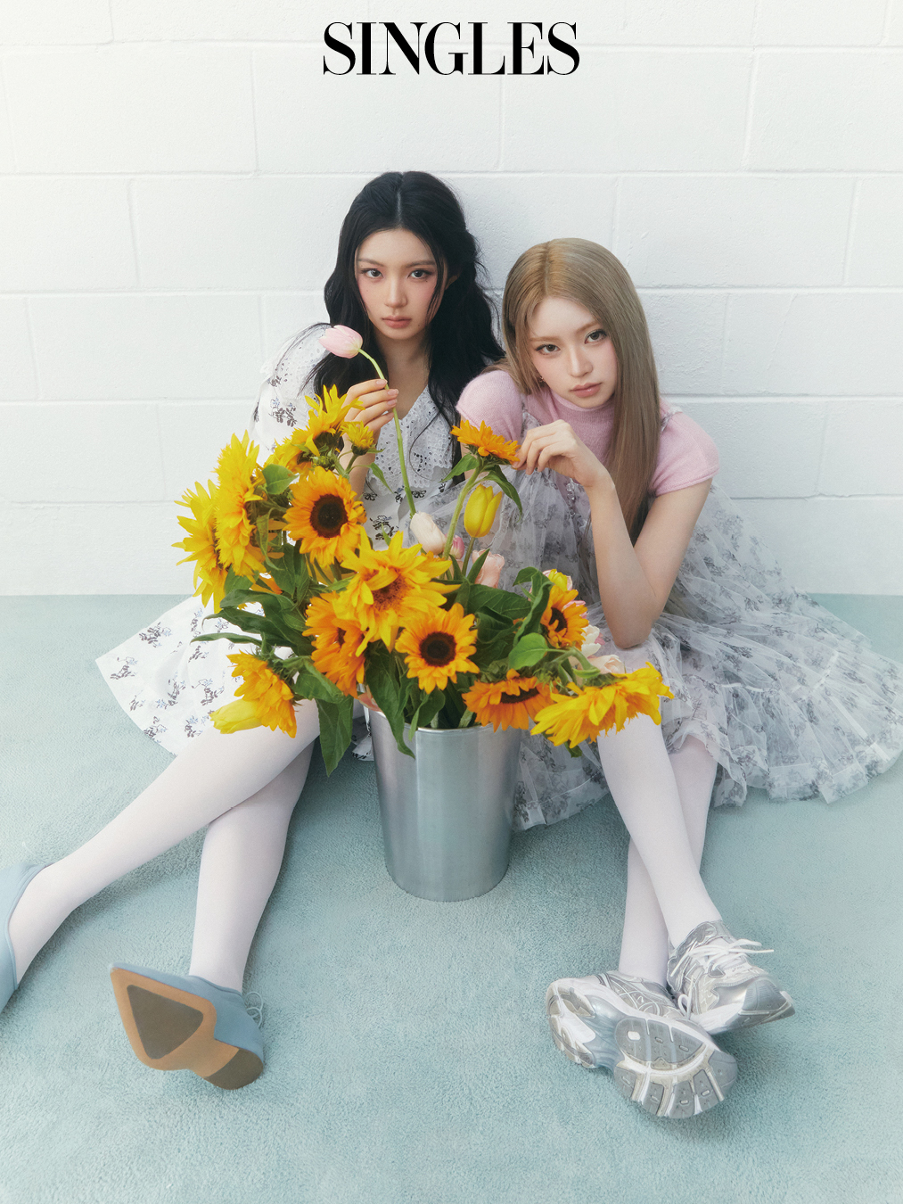 呵呵呵,呵呵(左起)