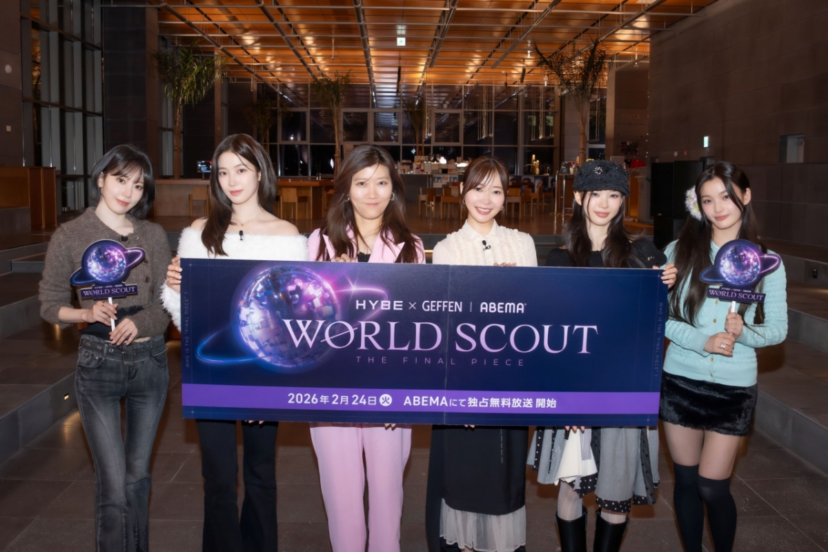 "World Scout: The Final Piece" studio panelists (from left) Le Seraphim Sakura, Kazuha, Hikorohi, Sashihara Reno, Mocha ILLIT, Iroha / Photo source = Avema  