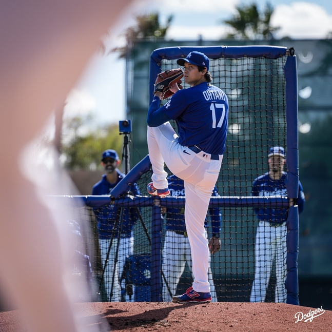 Ohtani is practicing pitching in practice. /Photo = LA Dodgers official SNS