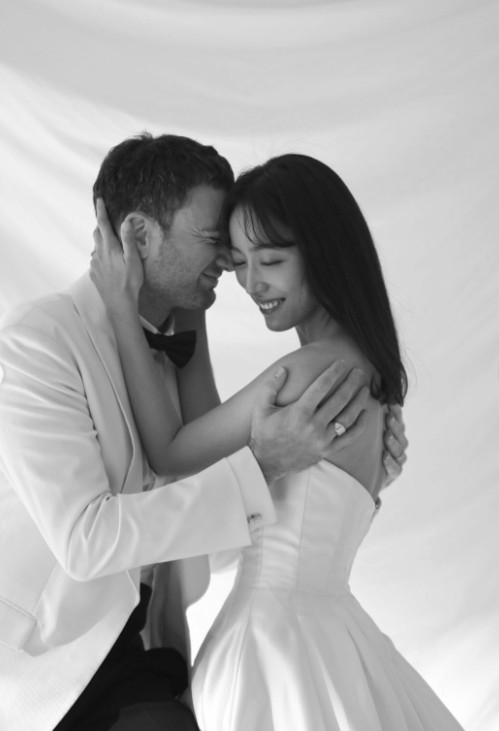 =照片:林贤珠的照片墙。