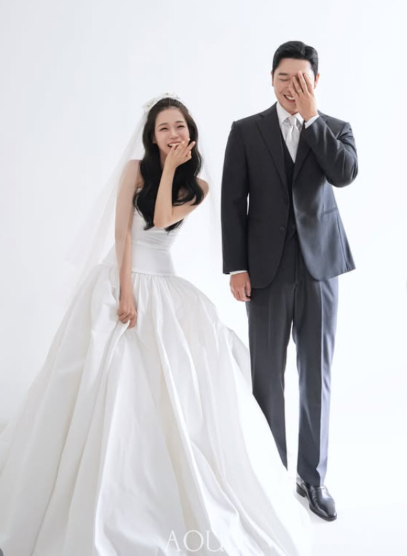 =照片:第22届玉顺照片墙。