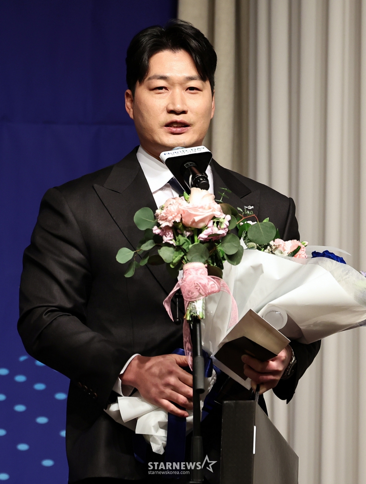 =前棒球选手吴升桓。