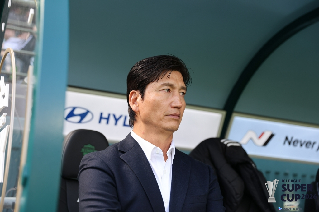 Jeonbuk Hyundai coach Chung Jung-yong. /Photo = Courtesy of the Korea Professional Football League