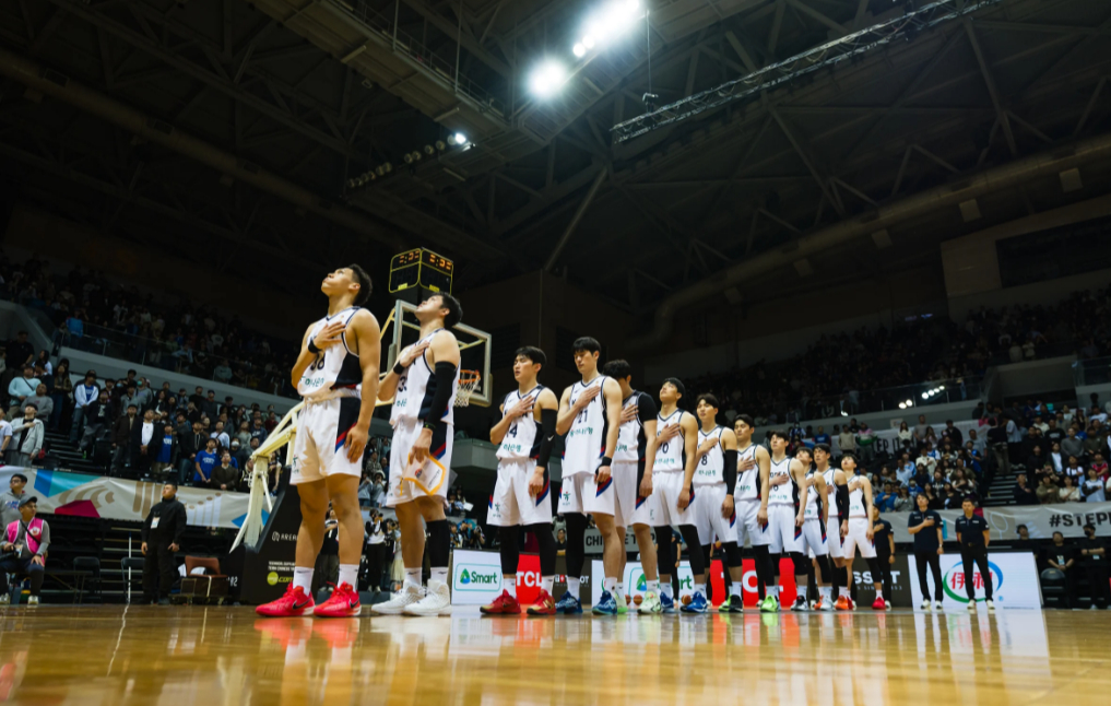 韩国篮球代表队代表团。 =照片=FIBA官方网站。