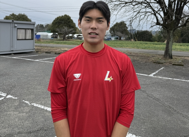 SSG Landers Yoon Tae-hyun is interviewing the club at the second spring camp held at Miyazaki Ivy Baseball Stadium in Japan. /Photo = Courtesy of SSG Landers
