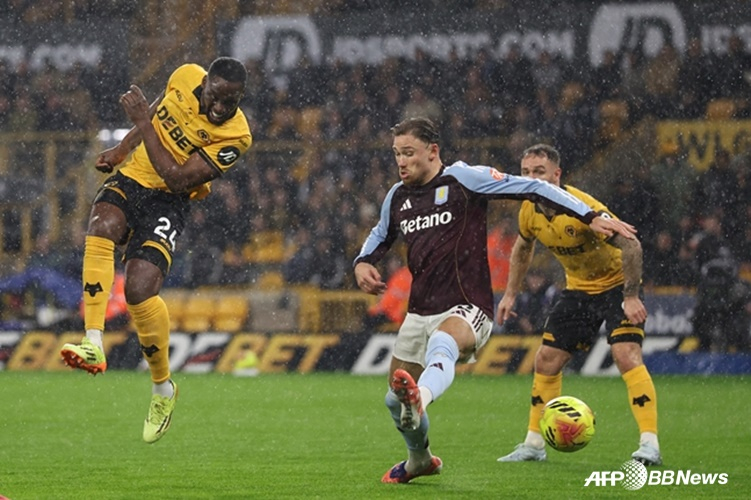 ウルバーハンプトン-アストンビラの試合場面。 /AFPBBNews=ニュース1