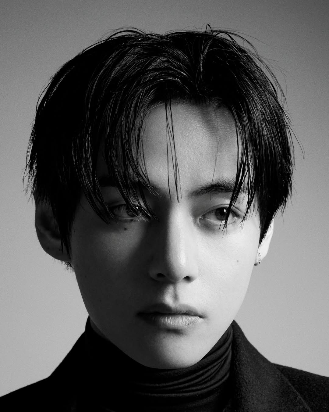 =防弹少年团成员V的照片墙。