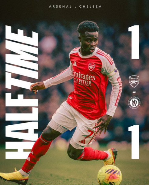 他就是阿森纳前锋布卡约萨卡。 =照片=阿森纳官方SNS收尾。