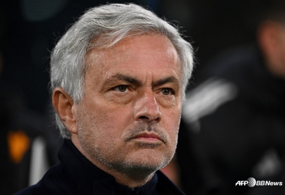 本菲卡队主教练穆里尼奥。 =法新社BBNews=新闻1。