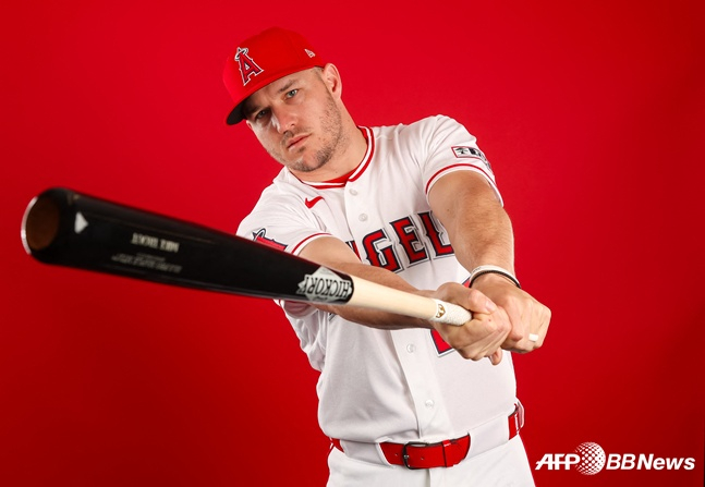 洛杉矶天使迈克·特劳特。 =法新社BBNews=新闻1。
