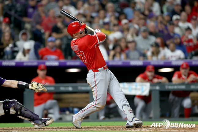 洛杉矶天使迈克·特劳特。 =法新社BBNews=新闻1。