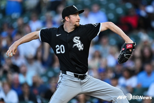 Eric Peddy pitches for the Chicago White Sox. /AFPBBNews=News1