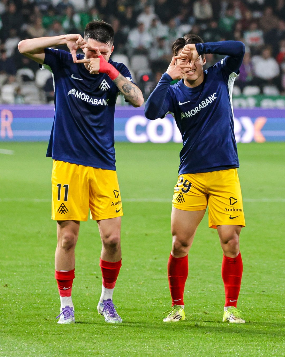 FC Andora Kim Min-soo (phải) vào ngày 3 (giờ Hàn Quốc) sau khi ghi bàn trong trận đấu với Cordoba tại vòng 28 của giải bóng đá chuyên nghiệp Tây Ban Nha La Liga 2025-2026 được tổ chức tại Estadio Nuevo Arcanhel ở Cordoba, Tây Ban Nha. Ảnh = Cap màn hình SNS của FC Andora