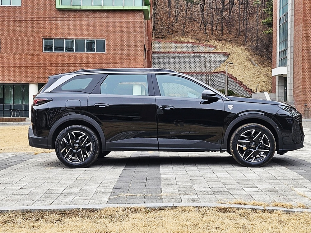 =标致5008/照片:记者金京洙