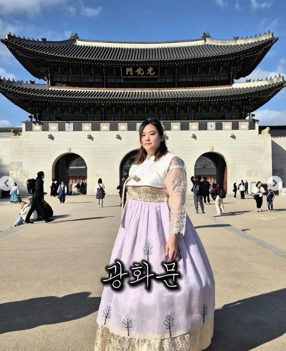 =照片:朴秀智的照片墙。