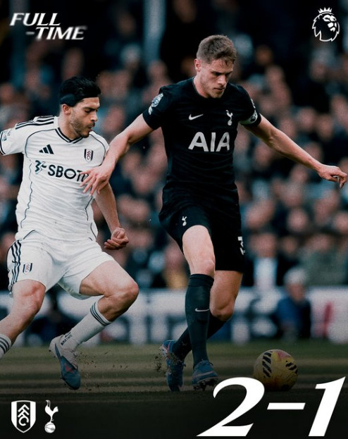 Tottenham lost 1-2 in the 28th round of the "2025-2026 English Premier League" against Fulham at Craven Cottage in London on the 1st (Korea time). Photo shows Mickey van der Pen (right) controlling the ball./Photo = Tottenham's official SNS Source