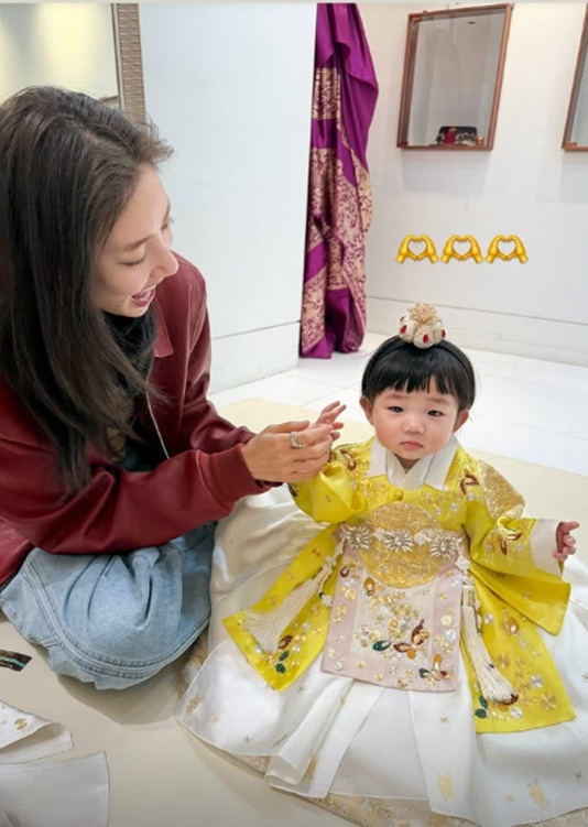 /Photo = Son Dam-bi's personal account