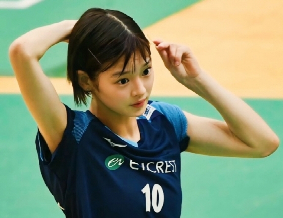 是塔古奇马呀。 =照片=taguchi maya粉丝通过SNS收尾。