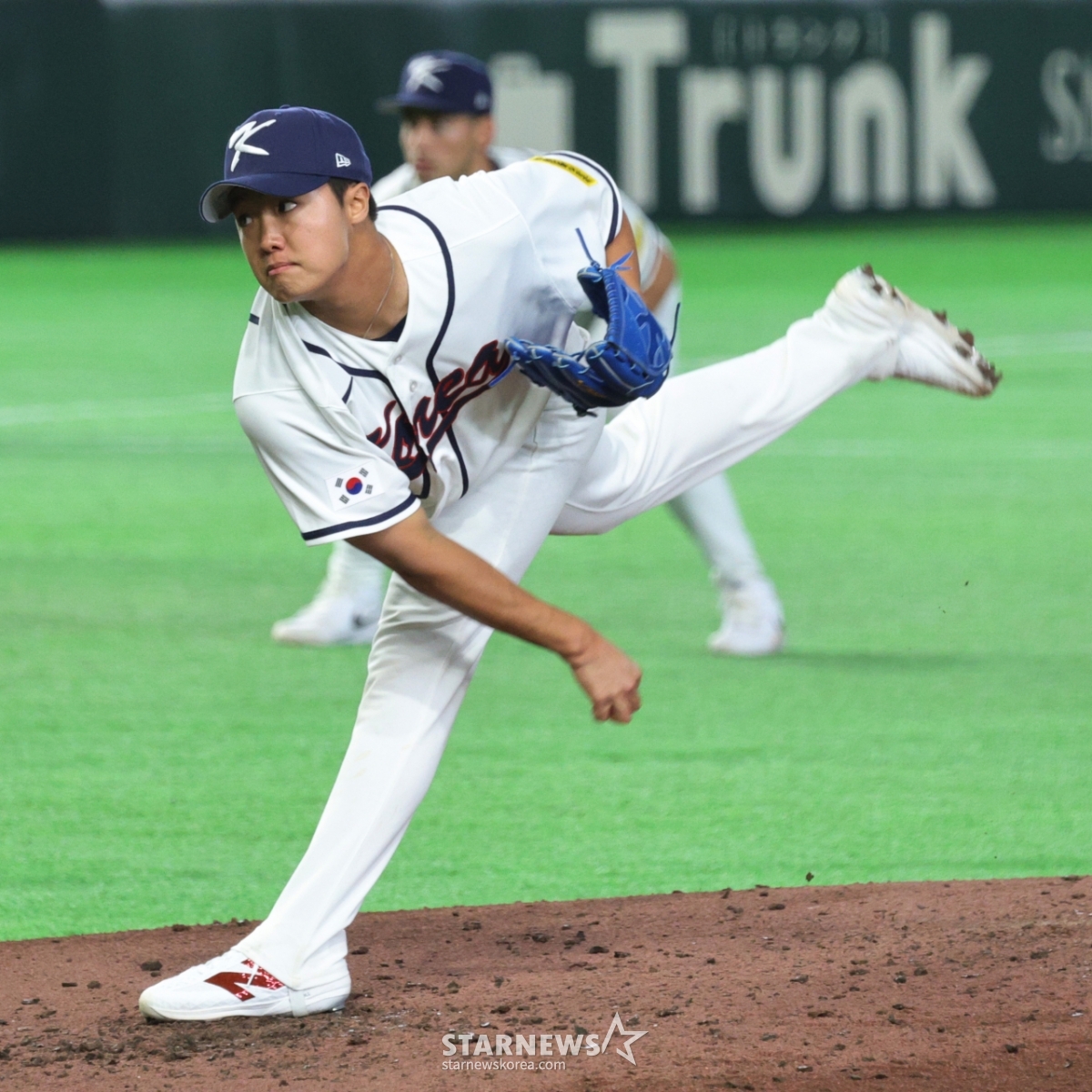 [포토]1이닝 3실점 '5회초 등판한 정우주'