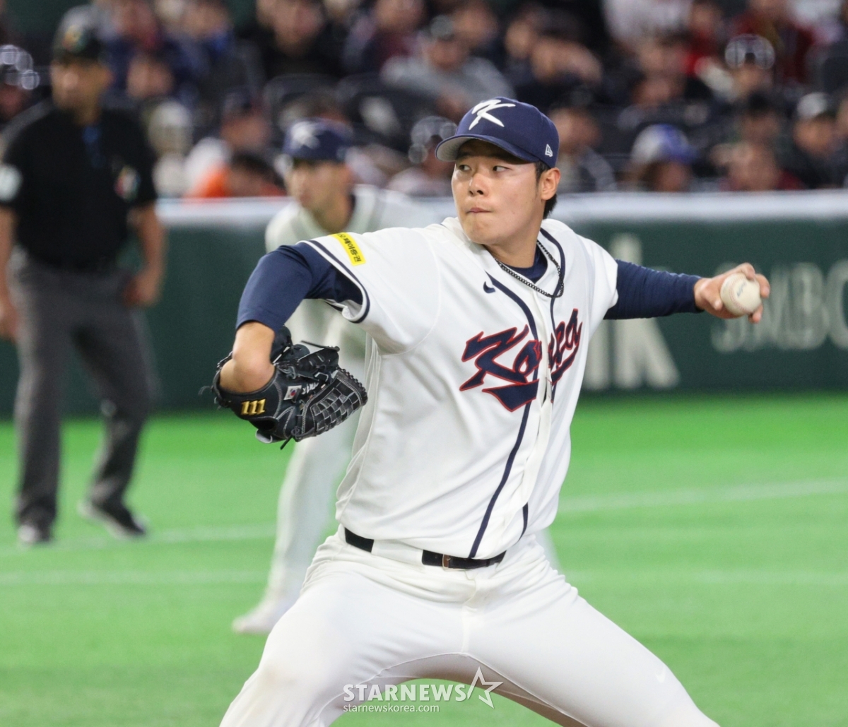 [포토]'8회초 무실점 책임진' 김영규