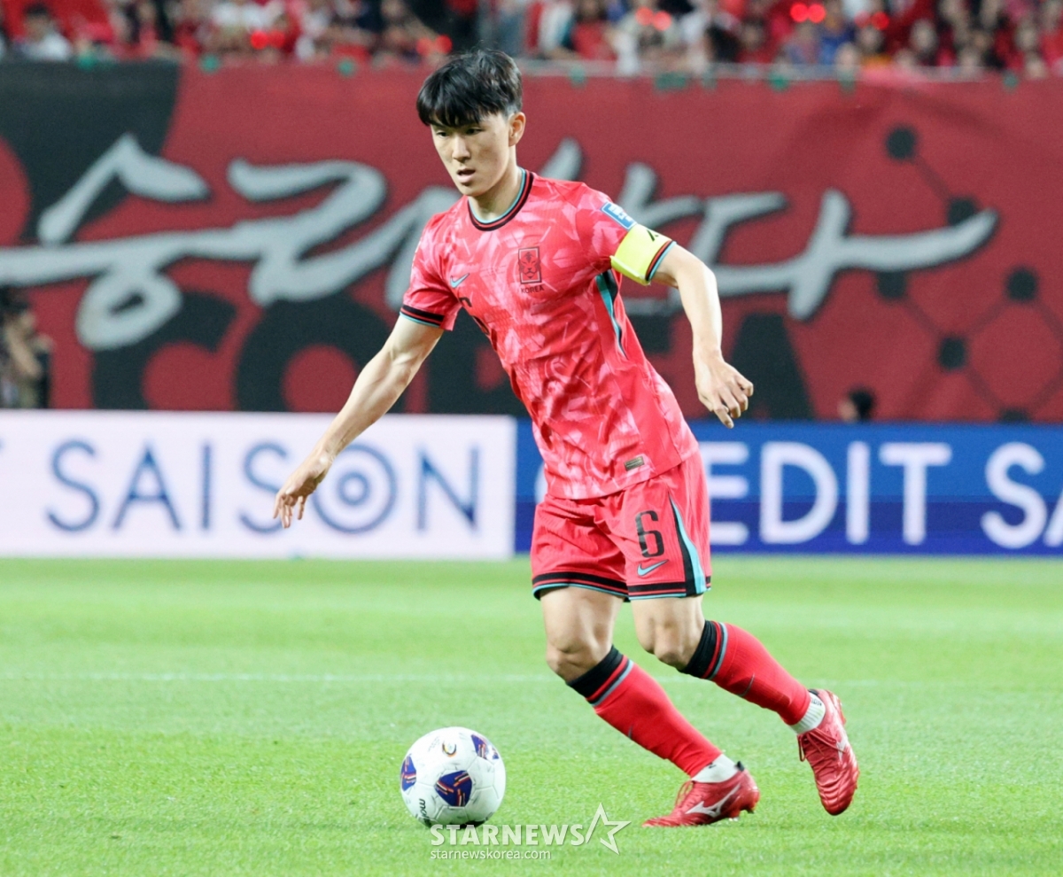 황인범 '시즌 아웃' 가능성까지 나왔다, "목발 짚고 있는 상태" 현지 보도