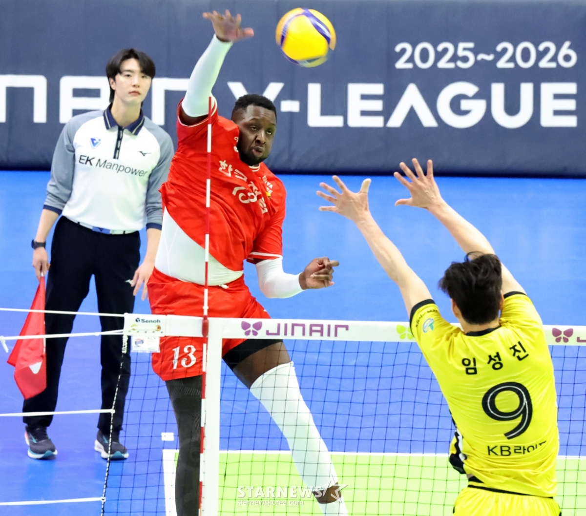 [포토]'혼자는 힘들걸' 베논