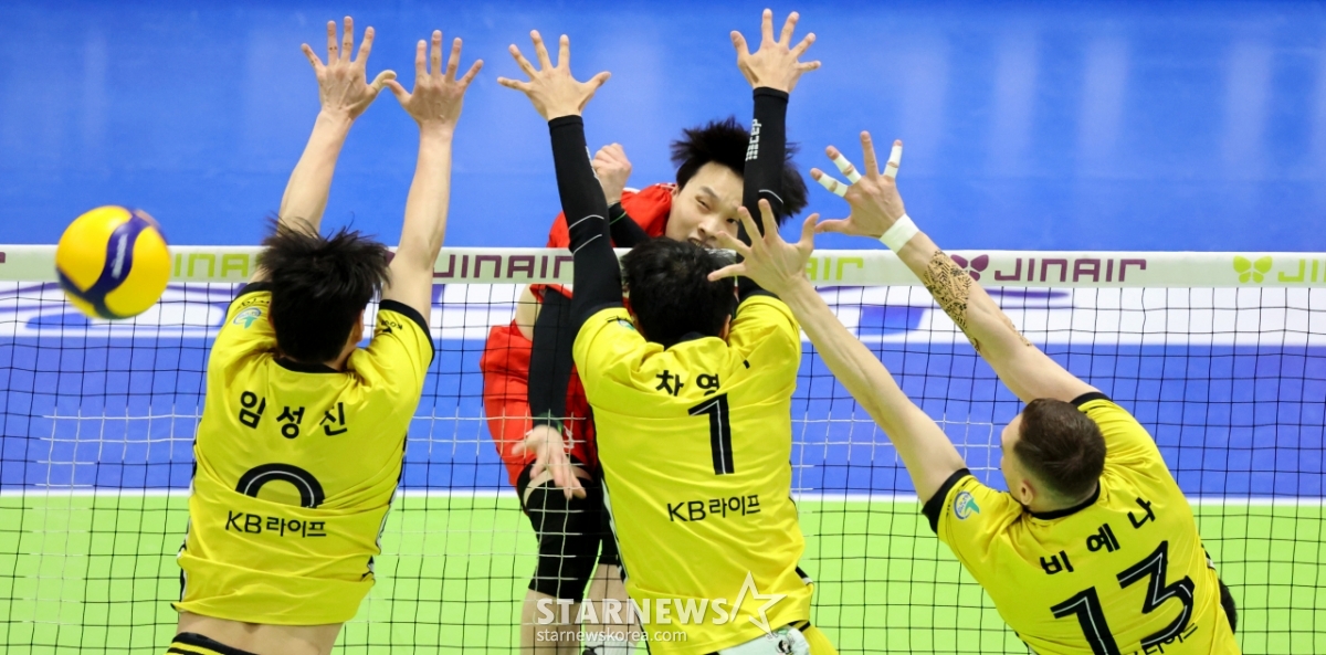 [포토]'삼중블로킹을 따돌려라!' 김종호