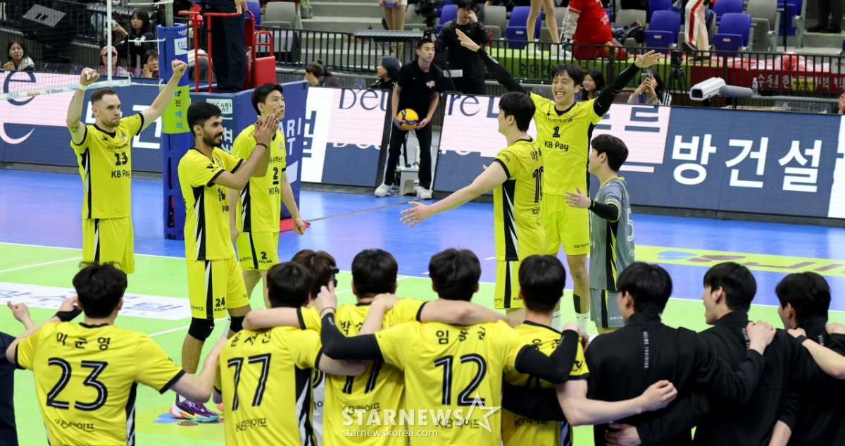 [포토]'꽃피는 봄이왔다!' KB