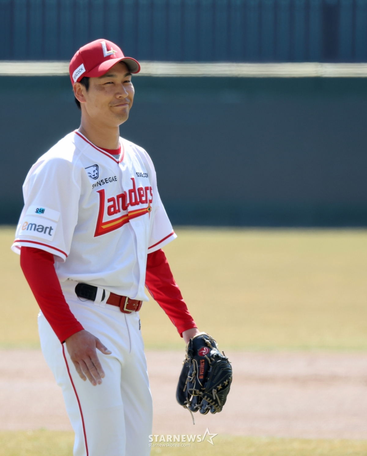 SSG右腕投手武田武田19日在仁川SSG兰德斯球场举行的2026职业棒球SSG兰德斯和LG双子队的比赛中先发投手。 连续1、2次失分。 =姜英祖2026.03.19。