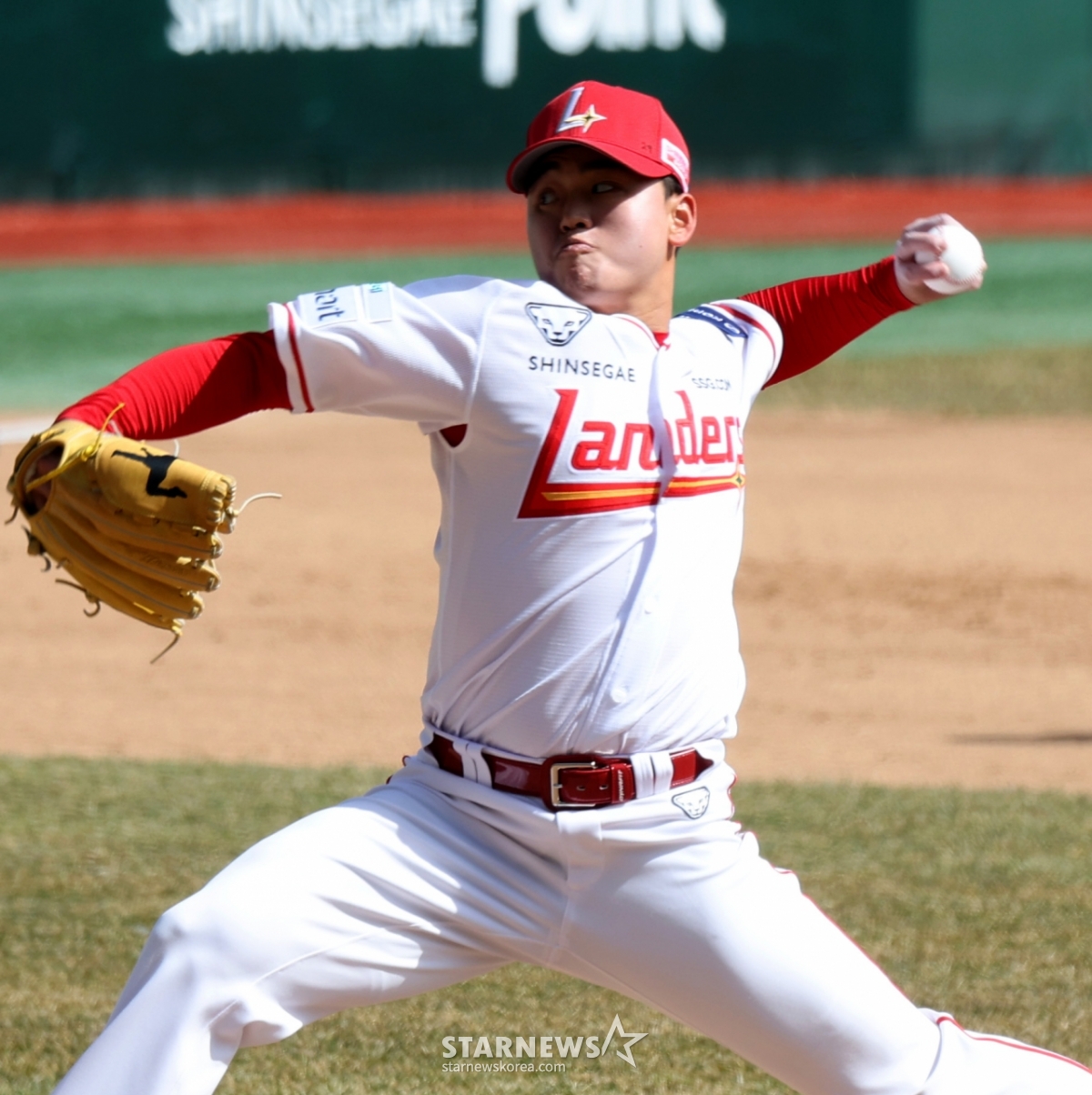 [포토]'LG전 두번째 투수로 나선' 이기순