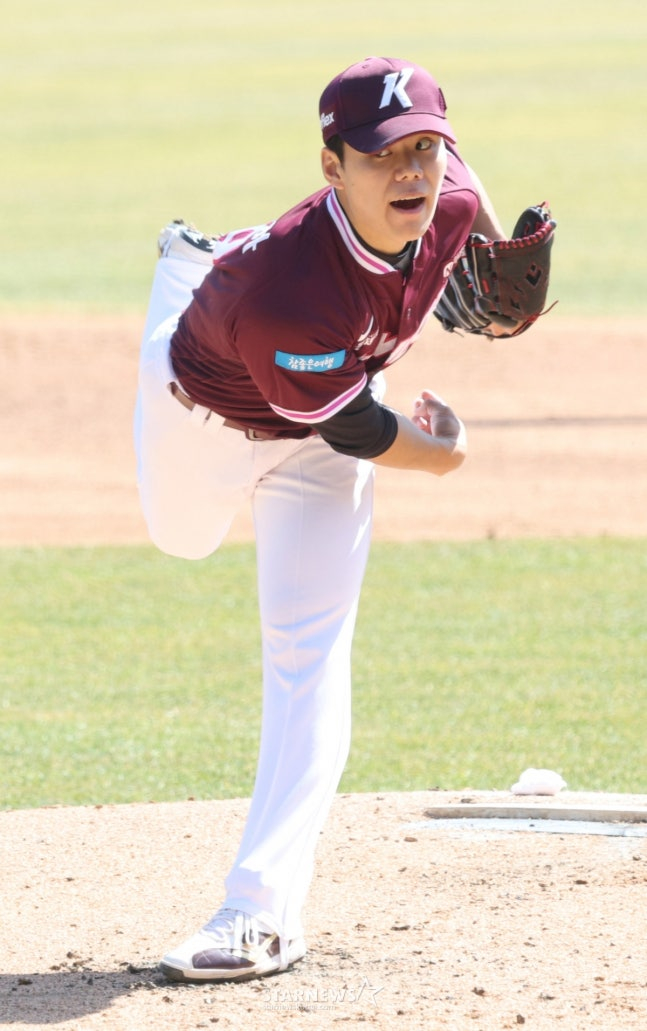 Kim Yoon-ha is pitching against KT on the 19th. /Photo = Senior Reporter Kim Jin-kyung