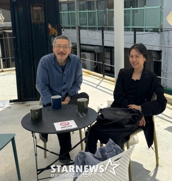 Director Hong Sang-soo, Kim Min-hee / Photograph = Community