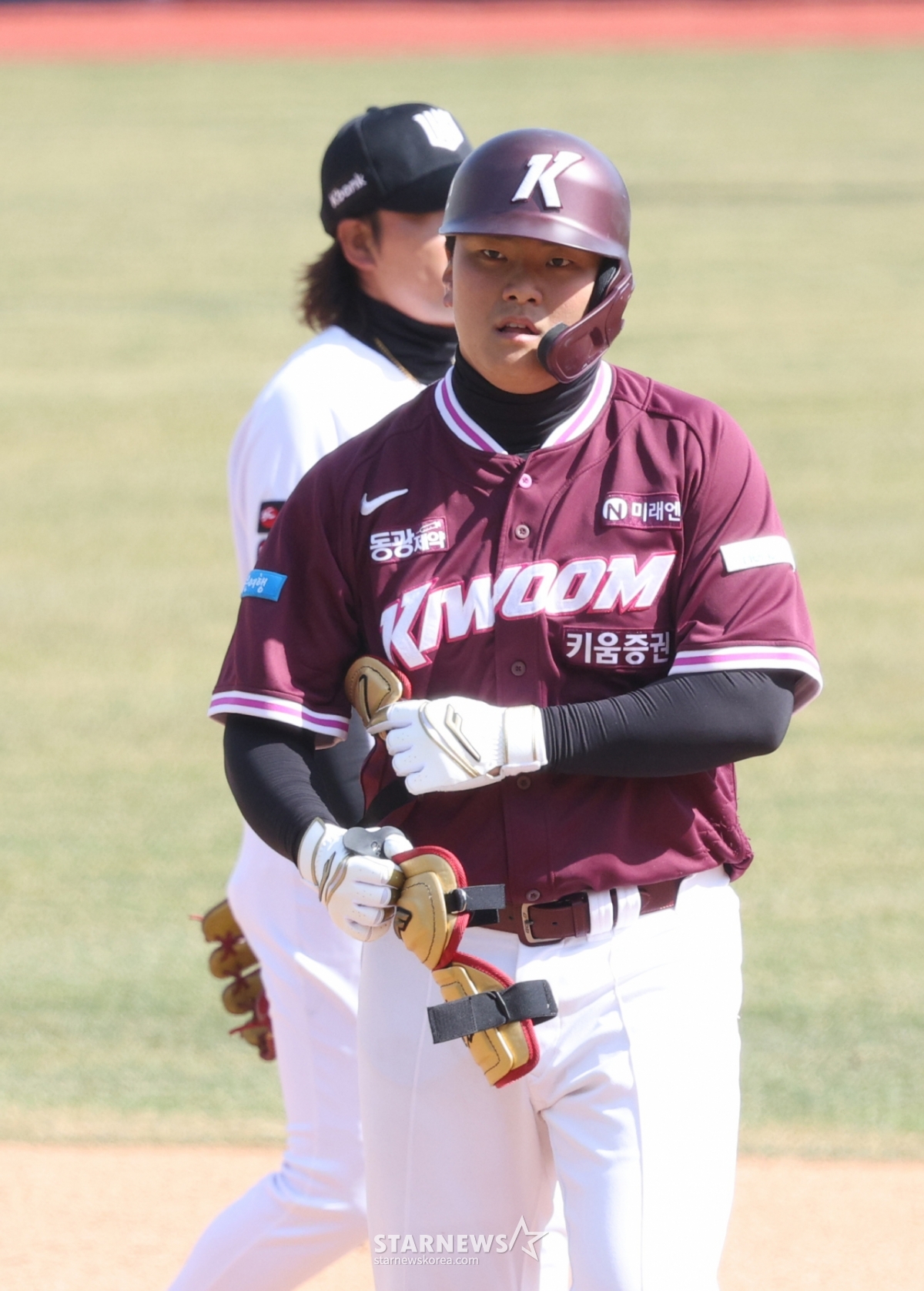 [포토] 김건희 '아픈 건 뺑끼였던 거니'