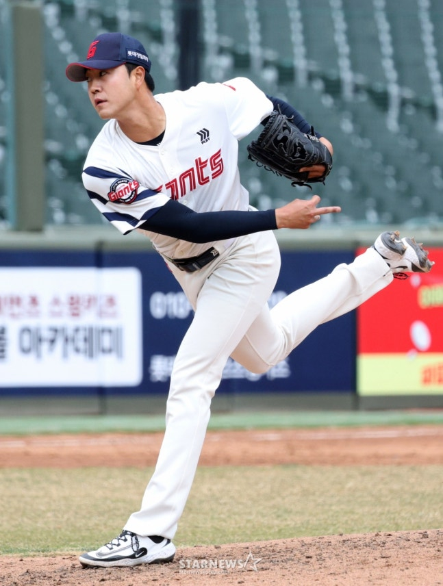 Lotte's Yoon Sungbin. /Photo = Senior Reporter Kim Jin-kyung