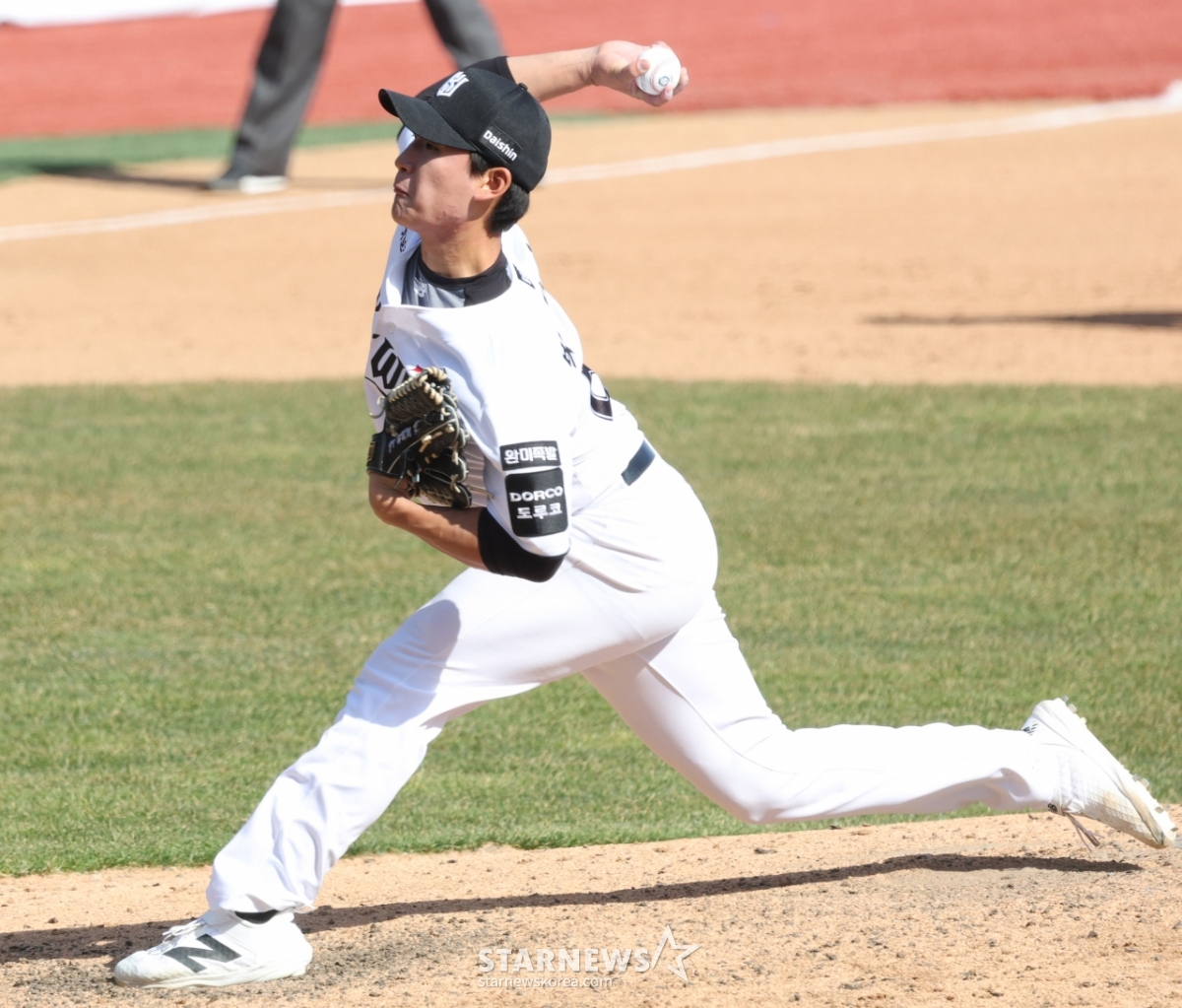 [포토] 슈퍼루키 박지훈, 혹독한 신고식