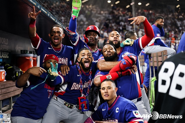 Спортсмены Доминиканской Республики. /AFPBBNews =Новости 1