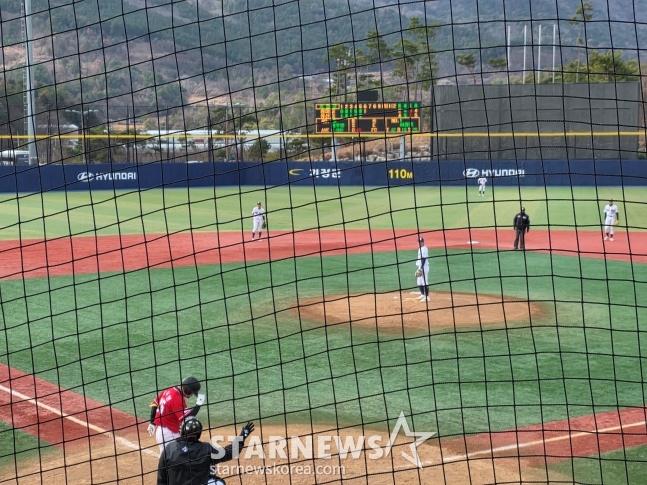 Gijang Hyundai Motor Dream Ball Park in Busan, where high school baseball games are being held. Gijang Hyundai's Dream Ball Park still belongs to Ama Baseball Stadium with quite a variety of colors. Not related to the article. /Photo = Reporter Kim Dong-yoon