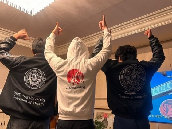 /Фото = SNS Ли Чон Хёк