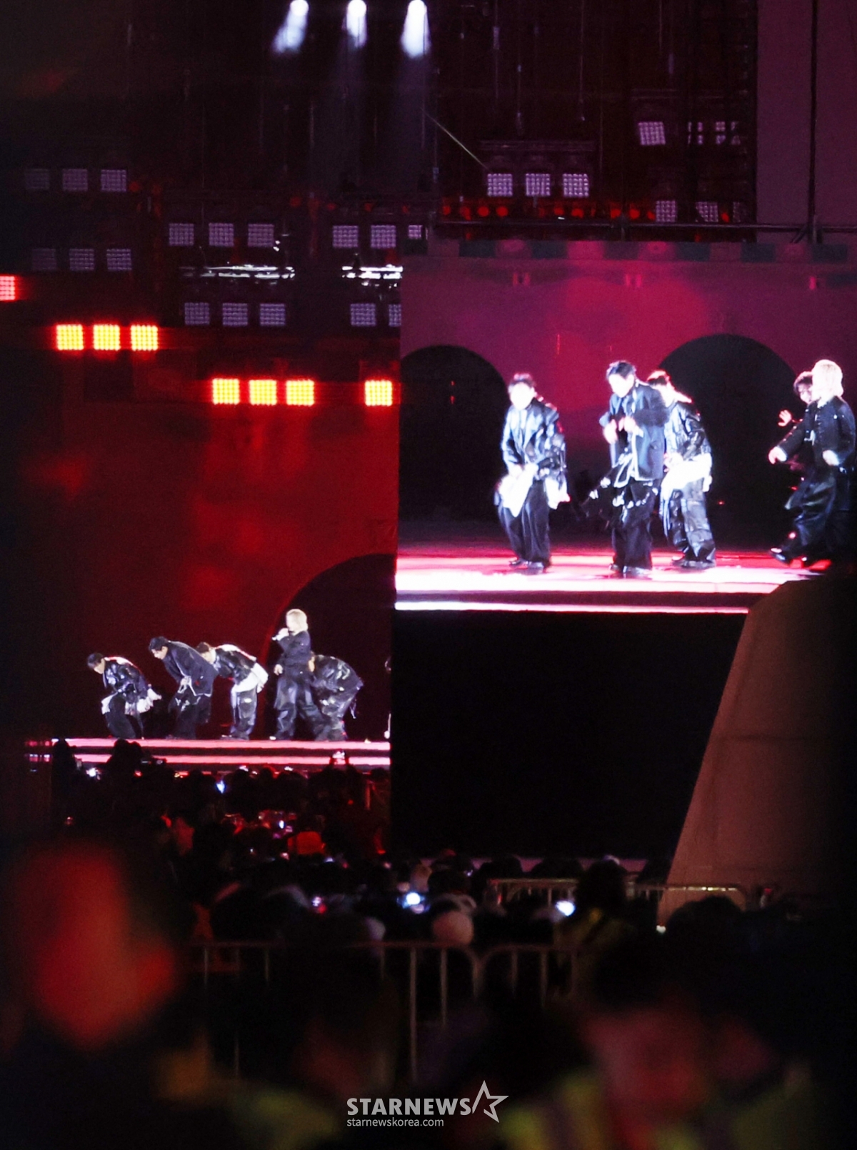 The group BTS is performing its comeback at Gwanghwamun Square in Jongno-gu, Seoul on the 21st. /2026.03.21 / Photo = Kim Hwi-seon hwijpg@