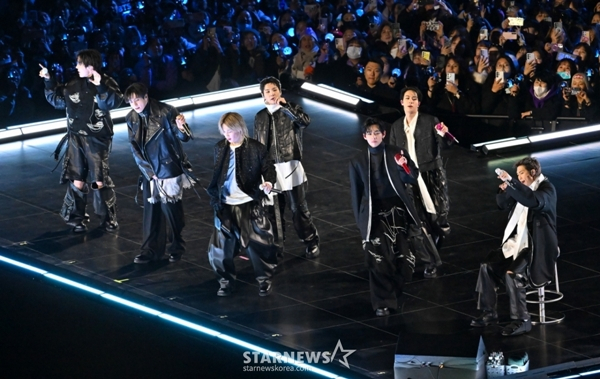 (ソウル=ニュース1)写真共同取材団=BTS(BTS)が21日、ソウル光化門広場で「BTSカムバックライブ:アリラン」発売記念カムバック公演をしている。 2026.3.21/ニュース1 Copyright (C) ニュース1. All rights reserved. 無断転載及び再配布、AI学習利用禁止。 /写真=(ソウル=ニュース1)写真共同取材団