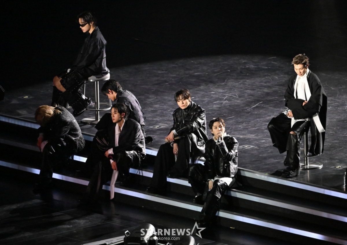 [Сеул = Ньюсис] Фонд содействия фото = BTS (BTS) представляет спектакль «BTS Return Live: Arirang» в честь своего возвращения на площади Кванхвамун в Чонногу, Сеул, 21-го числа. 2026.03.21. photo@newsis.com /사진=