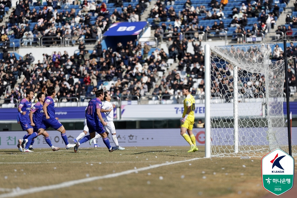 金ミンスンの試合の様子。 /写真=韓国プロサッカー連盟提供