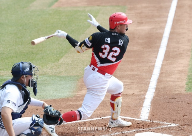 Trận đấu giữa Doosan Bears và KIA Tigers đã được tổ chức tại sân bóng chày Jamsil, Seoul vào ngày 22 trong trận đấu thử nghiệm Shinhan SOL Bank KBO League 2026.  KIA Dale đang tấn công mạnh mẽ. /Ảnh = Người chờ đợi Kim Jin Kyung
